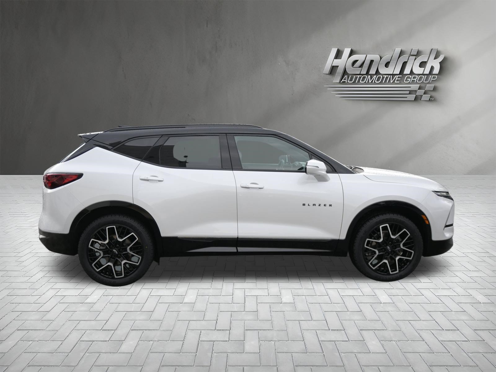 Used 2023 Chevrolet Blazer RS w/ Enhanced Convenience Package FWD image 10