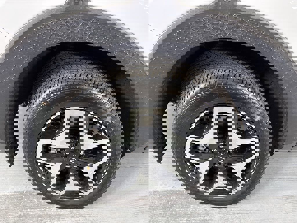 Used 2023 Hyundai Santa Cruz Limited image 11