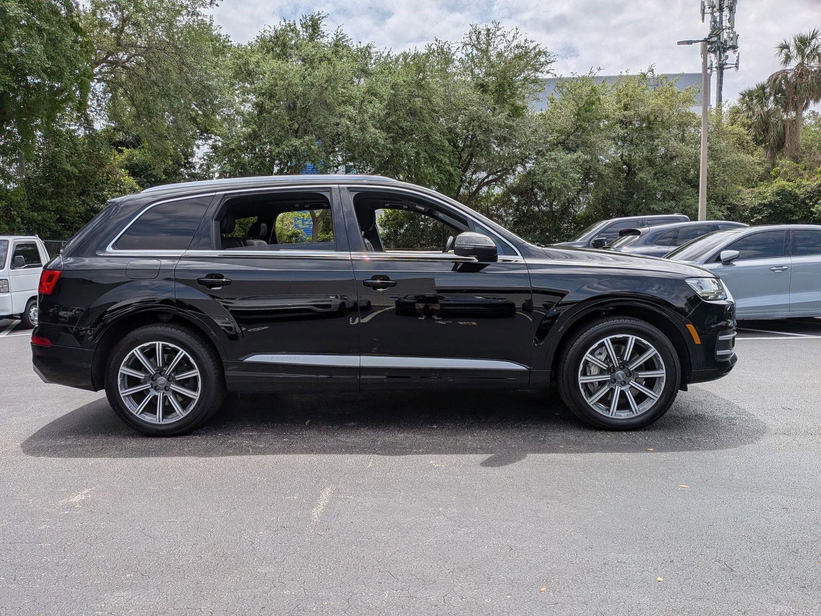 Used 2017 Audi Q7 3.0T Premium Plus image 7