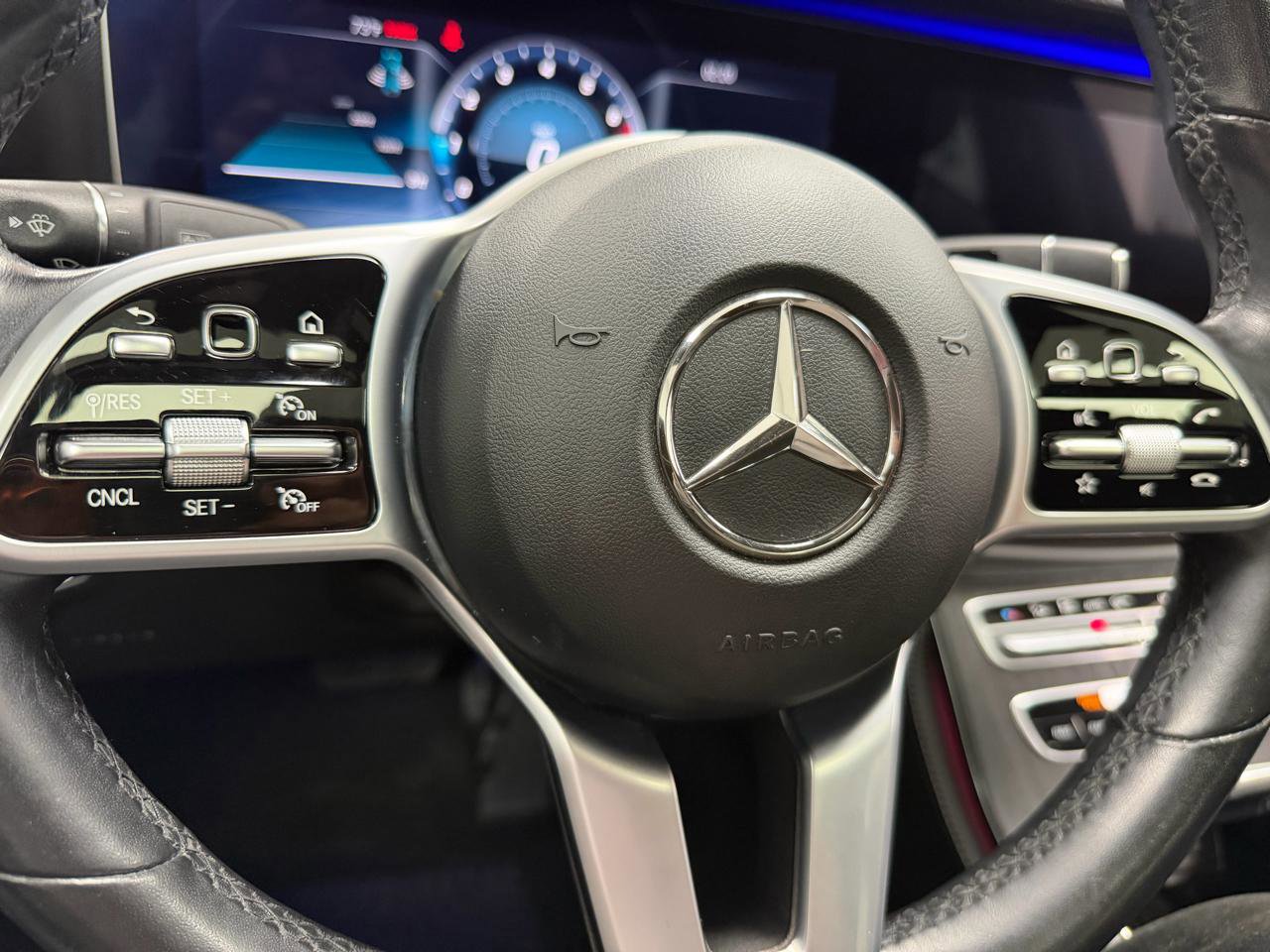 Used 2020 Mercedes-Benz E 350 E 350 4MATIC Sedan w/ Parking Assistance Package image 18