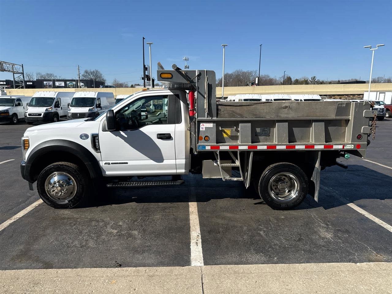 Used 2019 Ford F550 4x4 Regular Cab Super Duty image 5