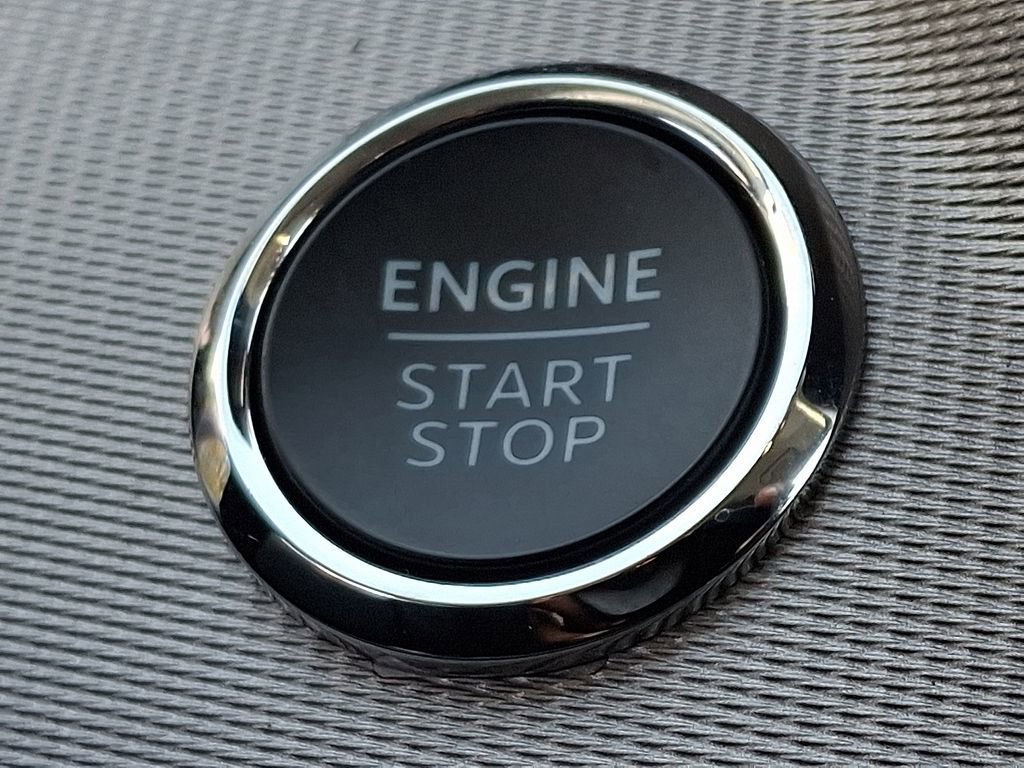 Used 2025 Ford Explorer Active image 24