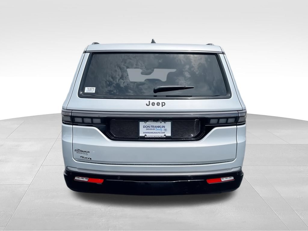 New 2026 Jeep Grand Wagoneer Limited AWD/4WD image 7