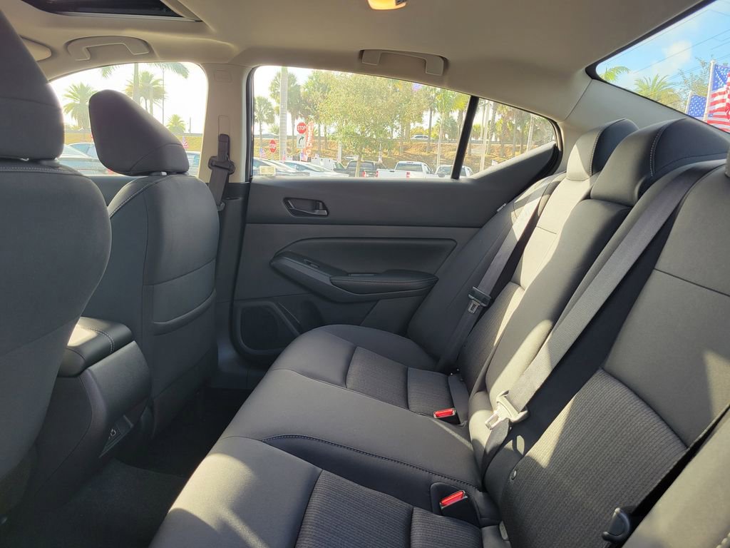 Used 2025 Nissan Altima 2.5 SV w/ SV Special Edition Package image 8