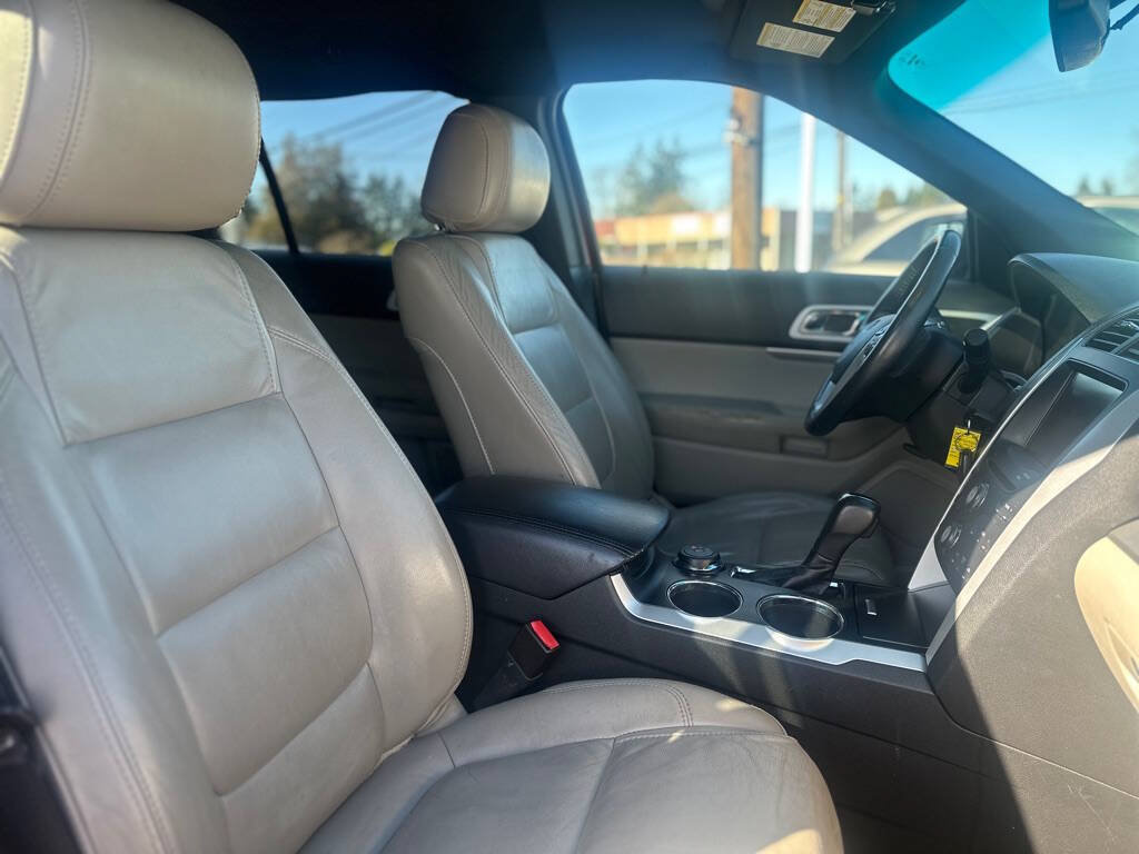 Used 2012 Ford Explorer XLT AWD/4WD image 27