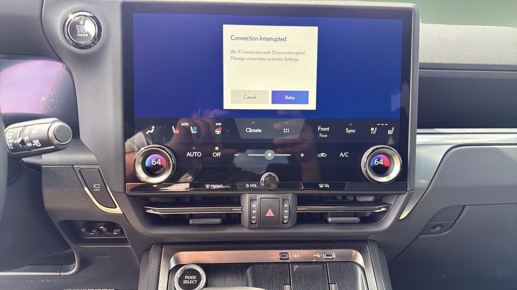 Used 2025 Lexus GX 550 w/ Accessory Package (Z1) image 31