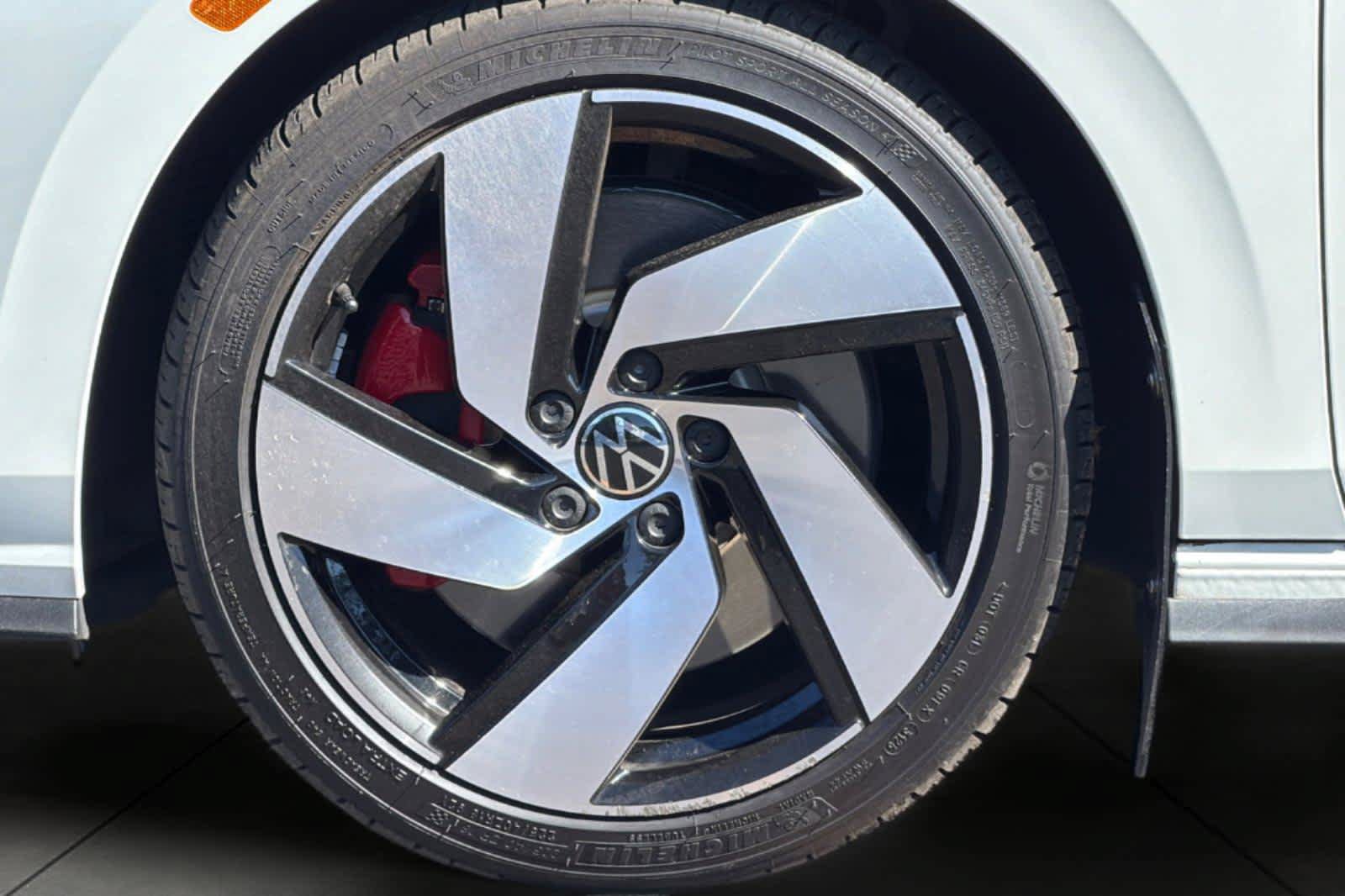 Used 2023 Volkswagen GTI SE FWD image 11