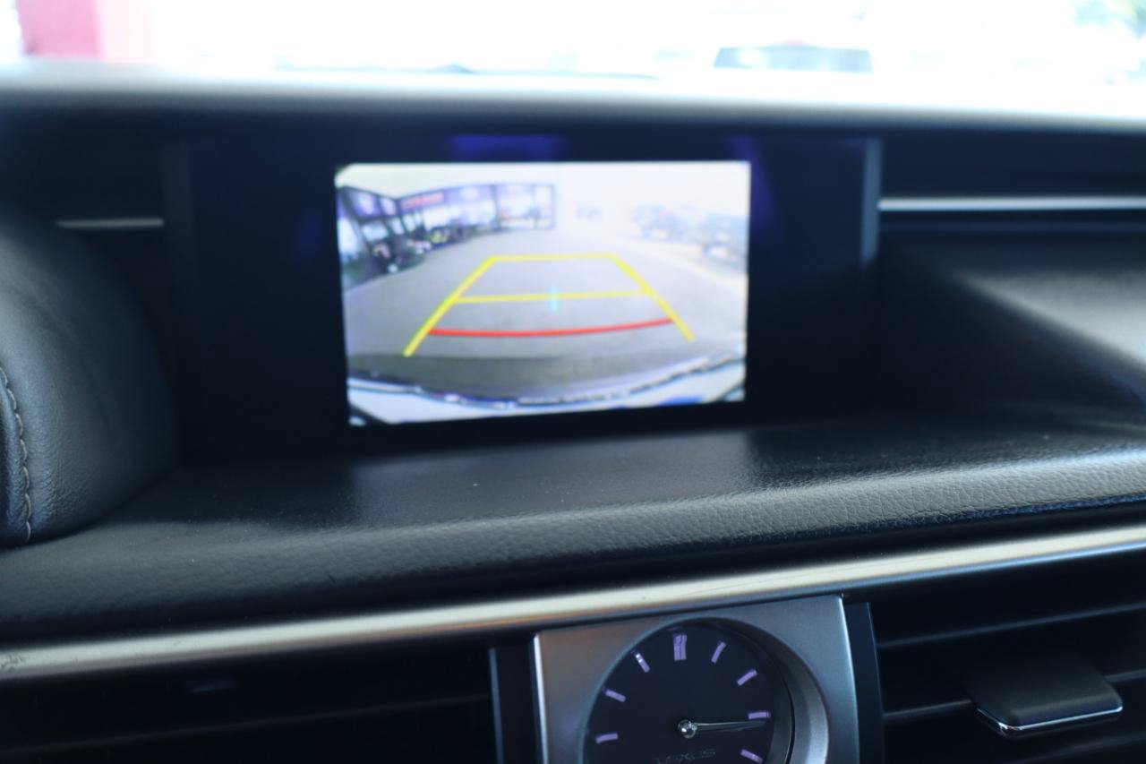 Used 2016 Lexus IS 200t RWD image 26