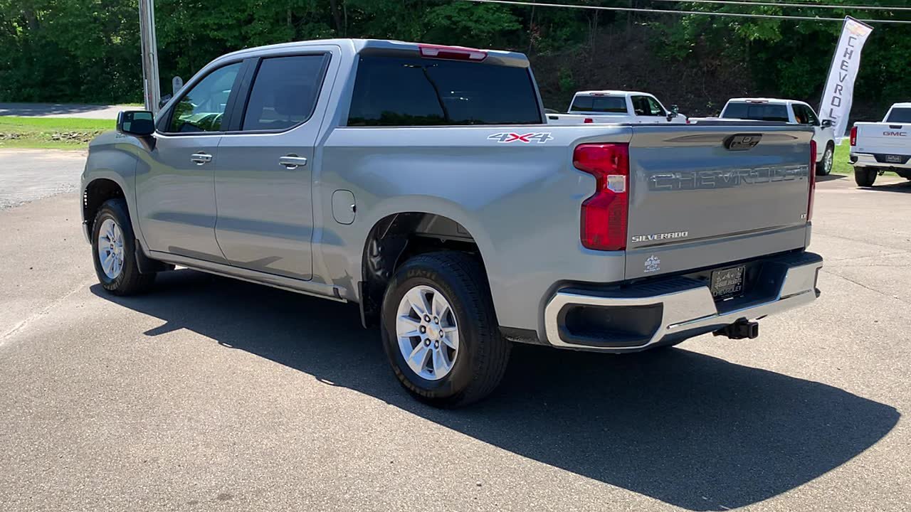 Used 2025 Chevrolet Silverado 1500 LT AWD/4WD image 2