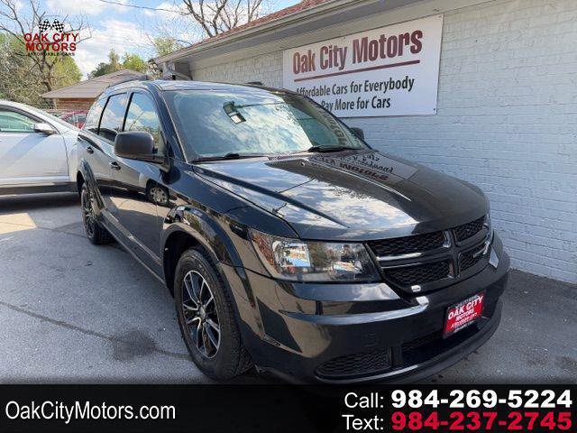 Used 2017 Dodge Journey SE w/ Flexible Seating Group image 1