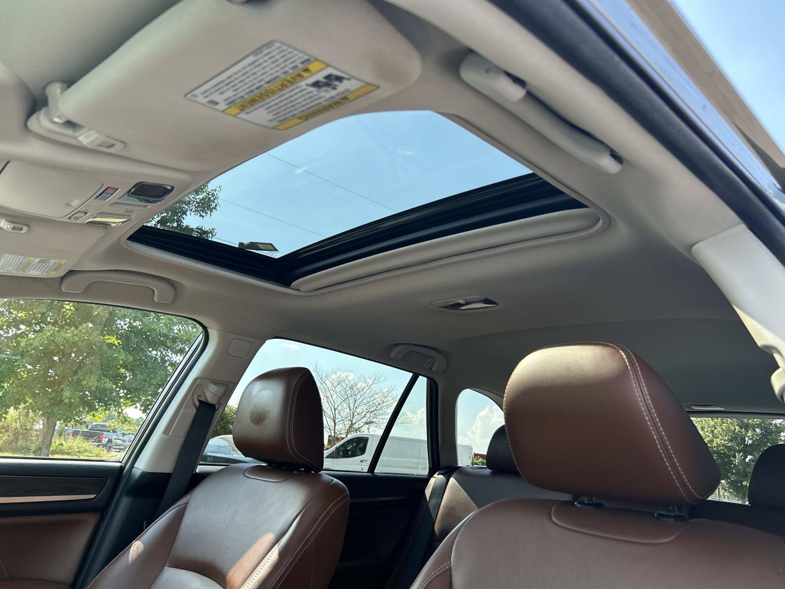 Used 2018 Subaru Outback 2.5i Touring AWD/4WD image 30