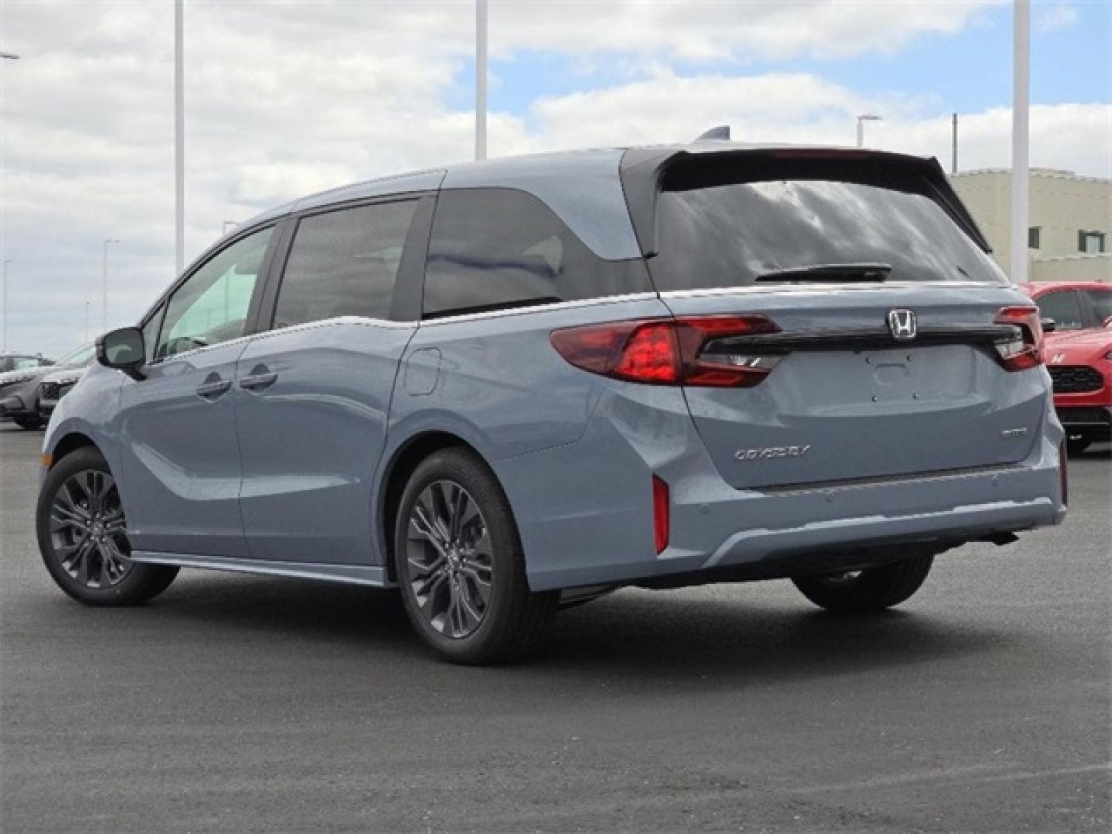 New 2026 Honda Odyssey Touring image 8
