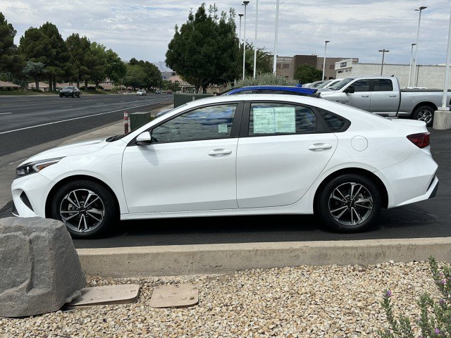 Used 2023 Kia Forte LXS FWD image 6