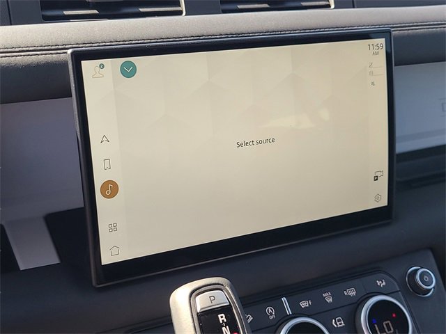 Used 2025 Land Rover Defender 110 S image 31