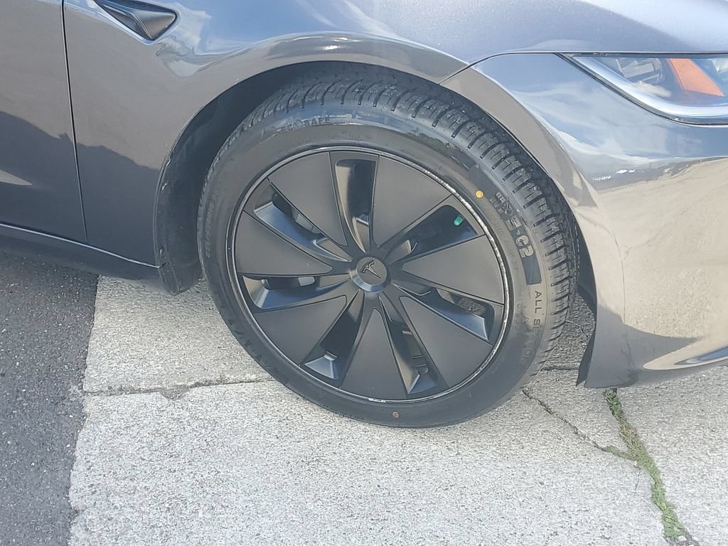 Used 2025 Tesla Model 3 Long Range RWD image 10