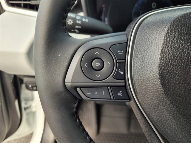 Used 2025 Toyota Corolla SE image 25