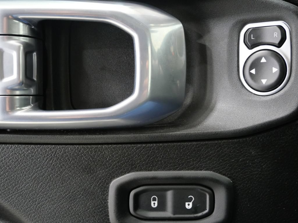 Used 2025 Jeep Wrangler Unlimited Sport AWD/4WD image 14