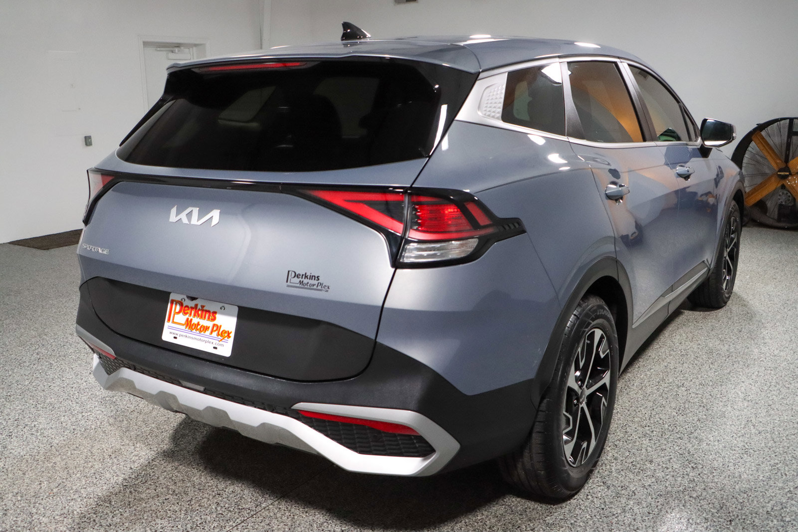 Used 2023 Kia Sportage EX FWD image 7