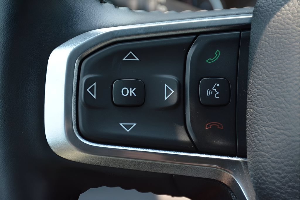 Used 2023 RAM 1500 Laramie AWD/4WD image 30