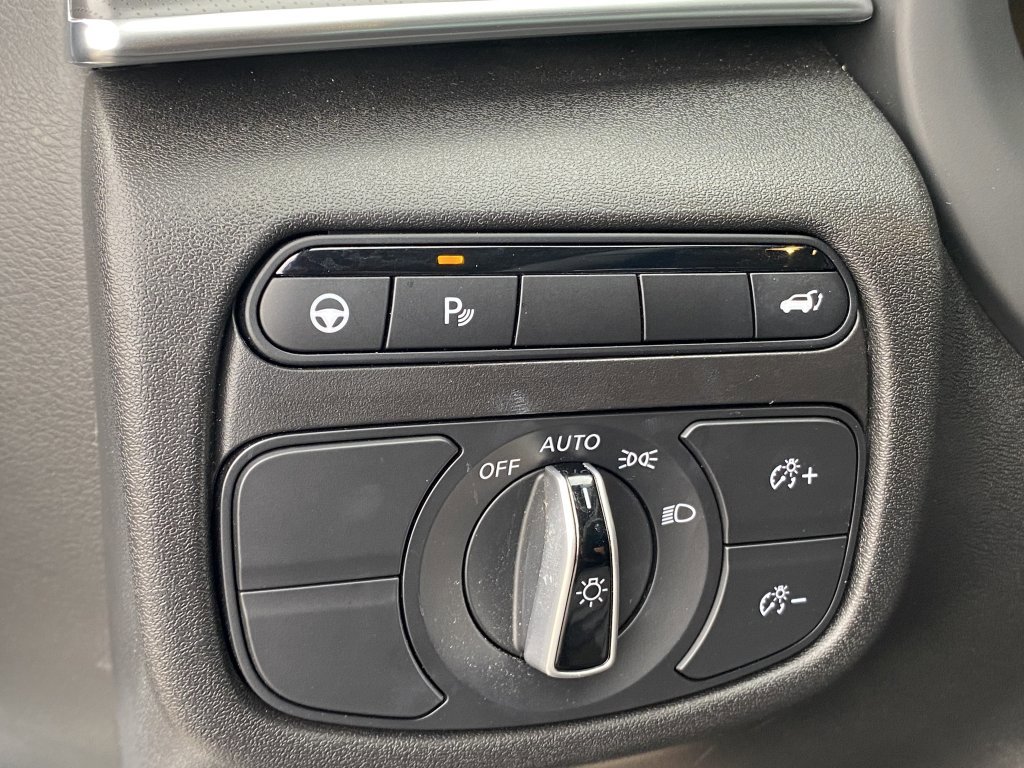 Used 2024 INFINITI QX50 Luxe image 28