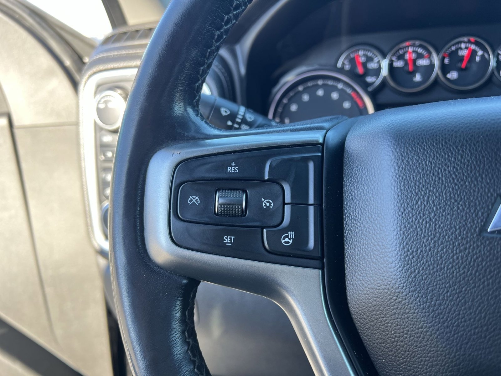 Used 2021 Chevrolet Silverado 1500 LT Trail Boss image 31