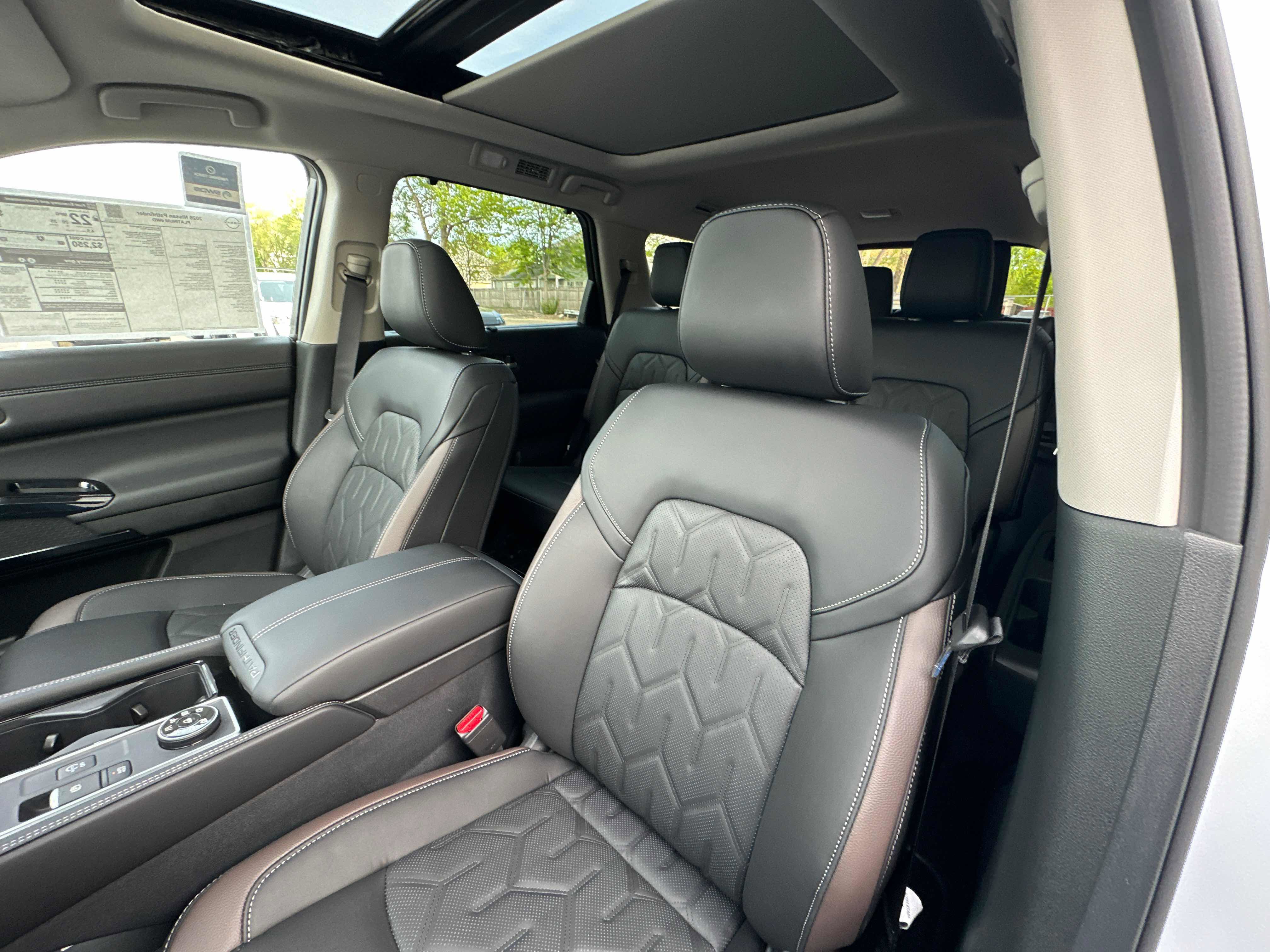New 2026 Nissan Pathfinder Platinum AWD/4WD image 23