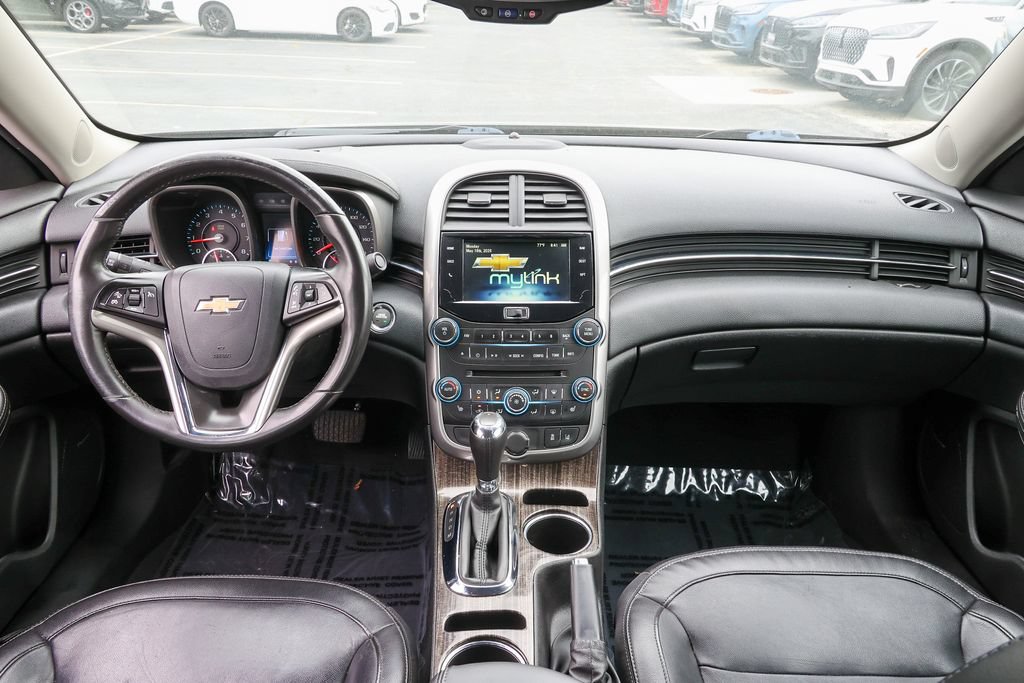 Used 2015 Chevrolet Malibu LTZ FWD image 6