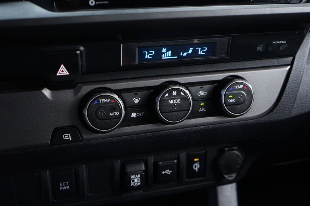 Used 2021 Toyota Tacoma TRD Sport image 30
