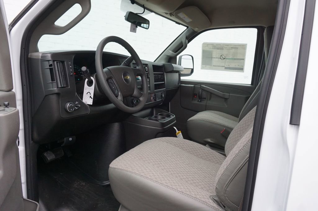 New 2026 Chevrolet Express 3500 Extended w/ Driver Convenience Package image 7
