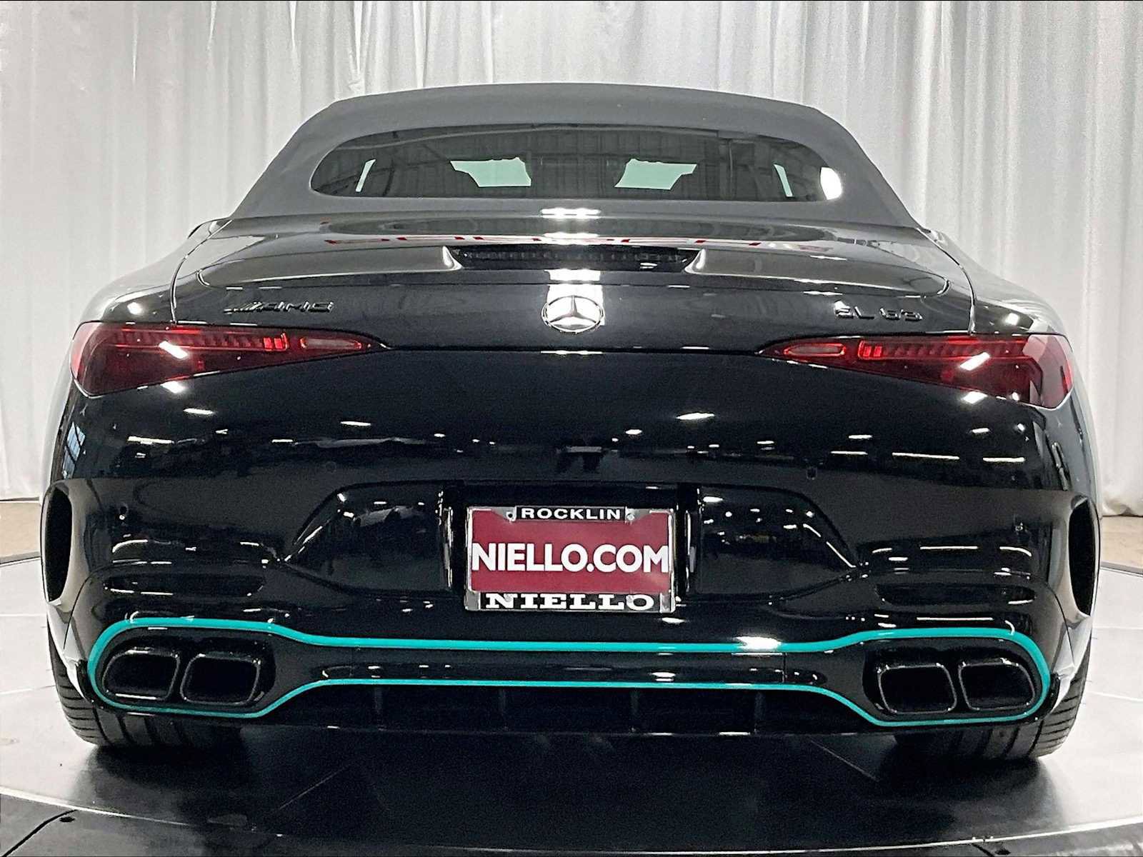 Used 2024 Mercedes-Benz SL 63 AMG 4MATIC image 9