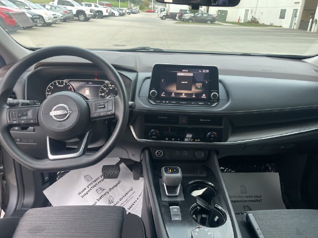 Used 2023 Nissan Rogue SV AWD/4WD image 22