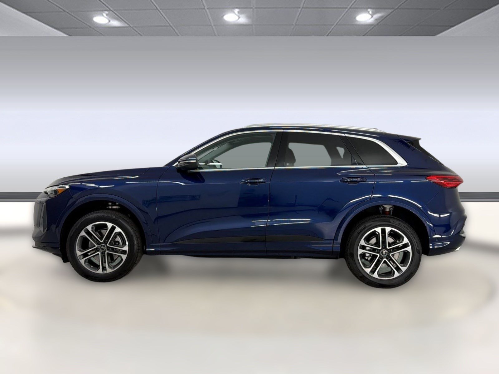 New 2026 Audi Q5 Premium AWD/4WD image 2