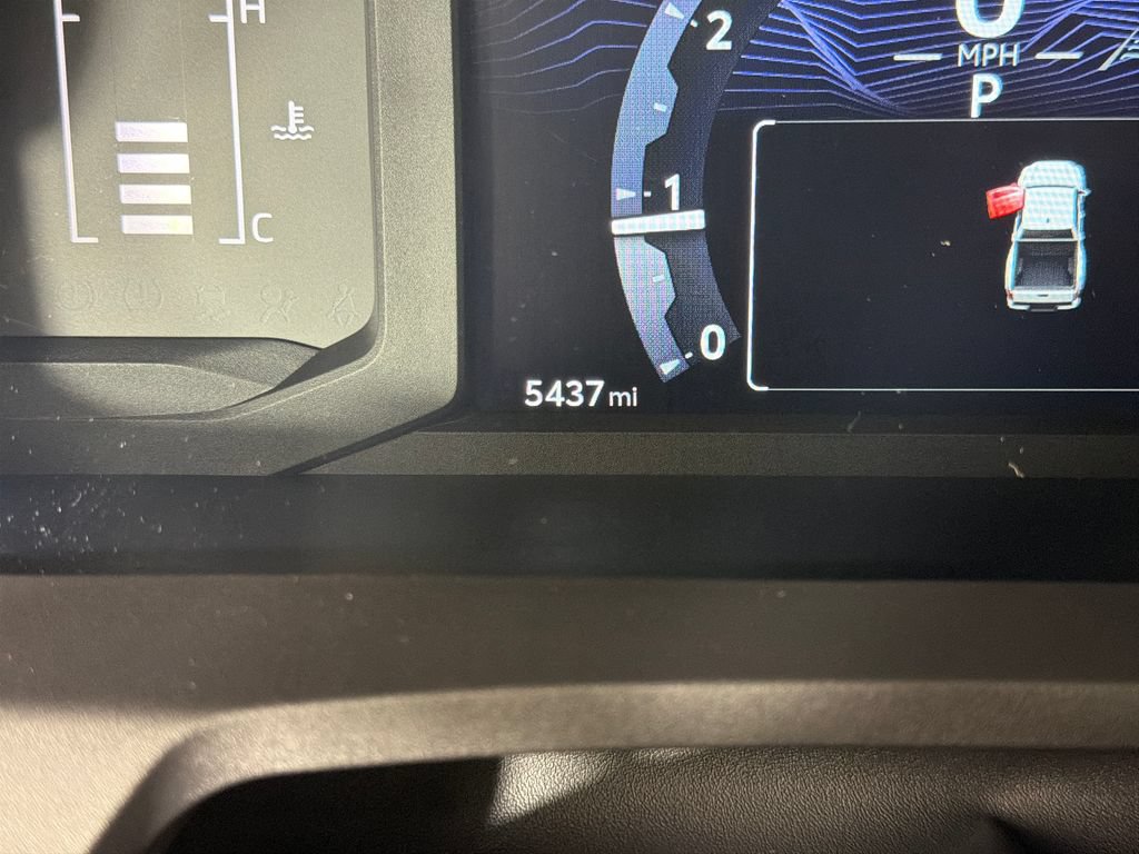Used 2025 Toyota Tacoma SR5 AWD/4WD image 10