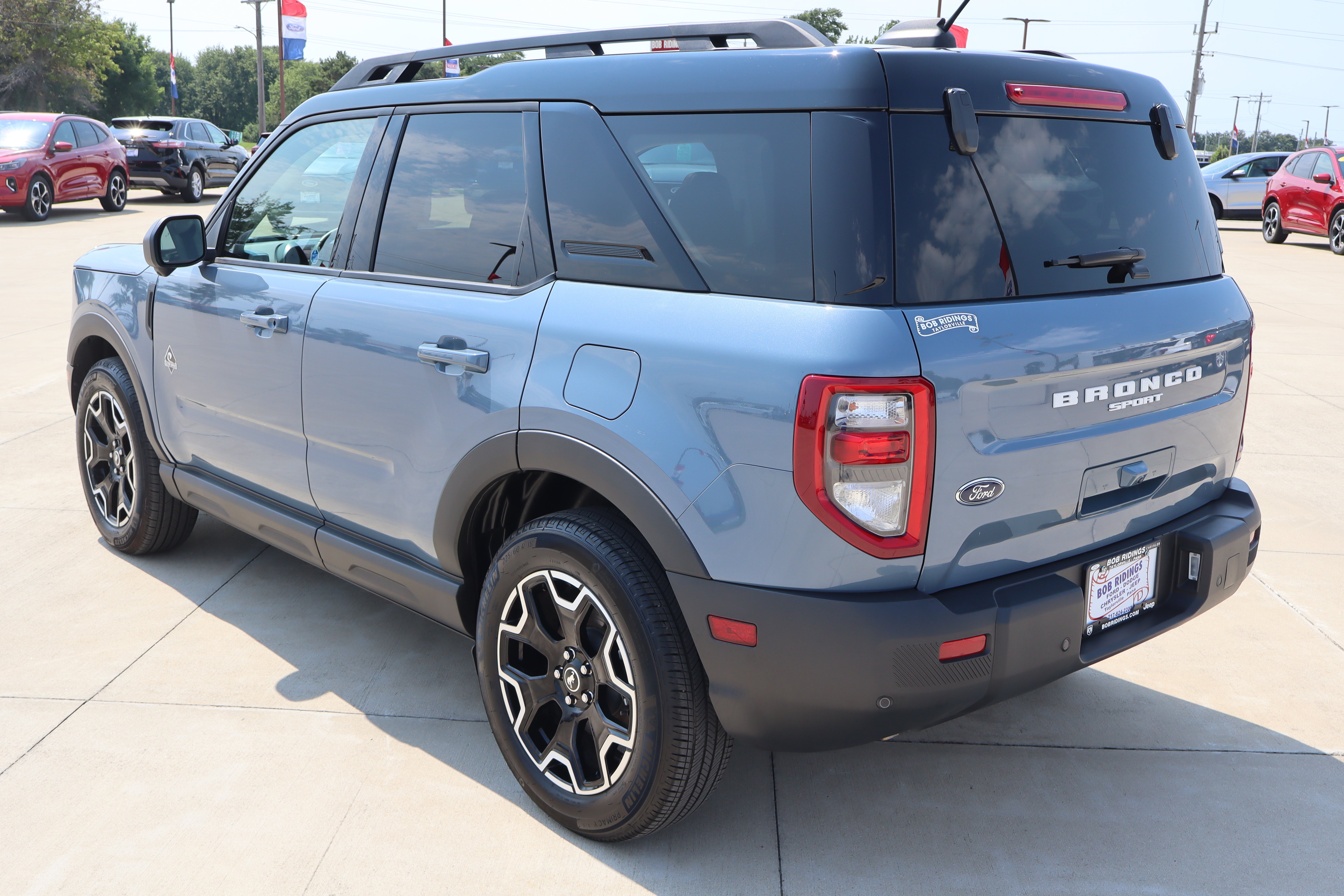 Used 2025 Ford Bronco Sport Outer Banks w/ Outer Banks Tech Package+ AWD/4WD image 7