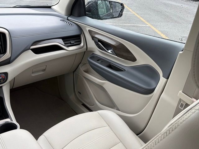 Used 2023 GMC Terrain Denali w/ Black Diamond Edition AWD/4WD image 35