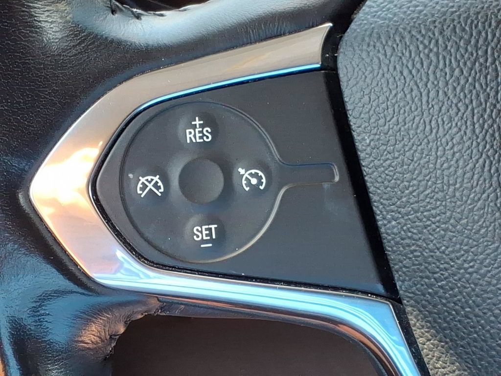 Used 2019 Chevrolet Traverse LT FWD image 24