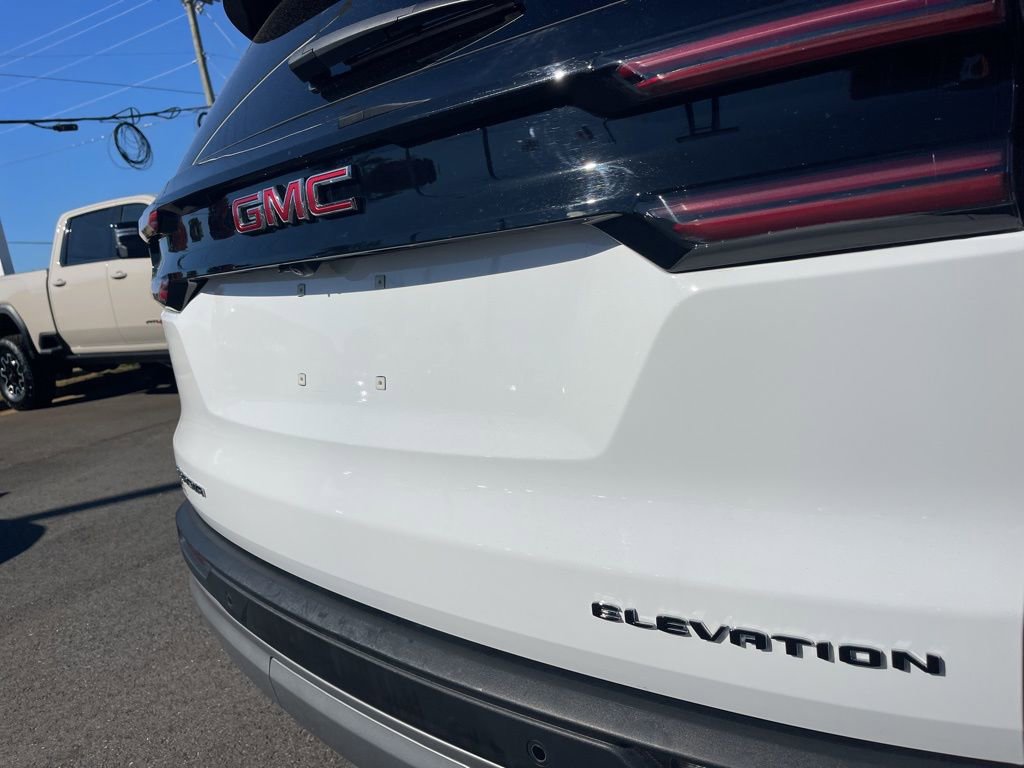 Used 2025 GMC Acadia Elevation FWD image 31