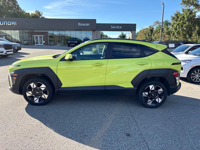 Used 2024 Hyundai Kona SEL AWD/4WD image 2