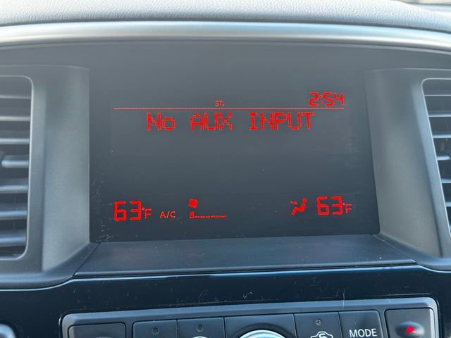 Used 2013 Nissan Pathfinder S image 32