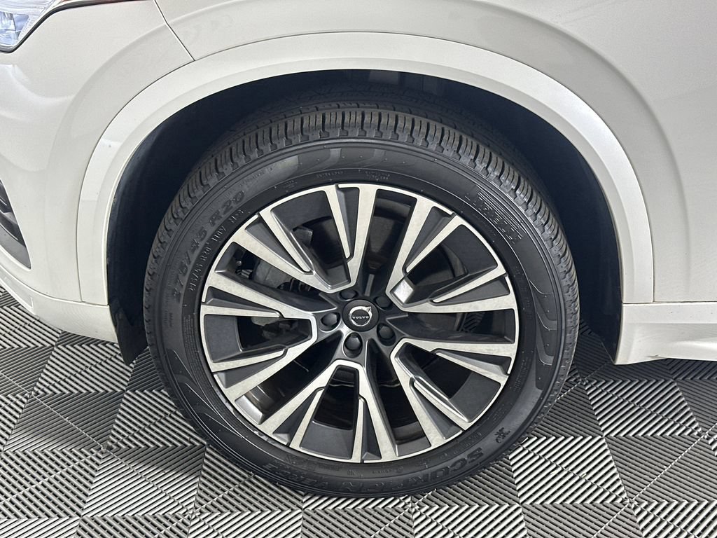 Used 2021 Volvo XC90 T5 Momentum w/ Climate Package FWD image 11