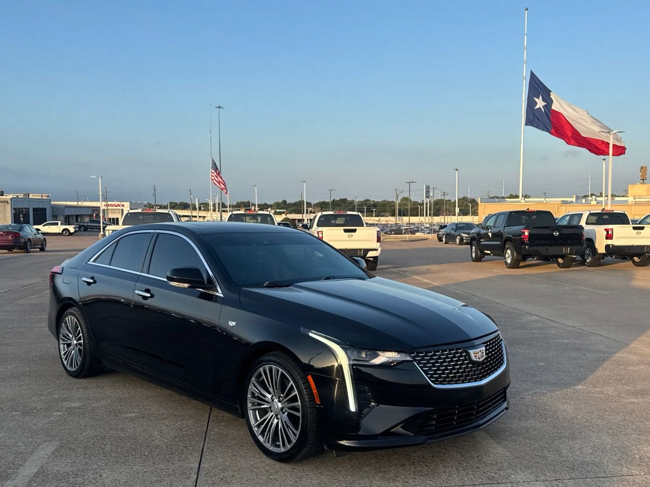 Used 2021 Cadillac CT4 Premium Luxury RWD image 2