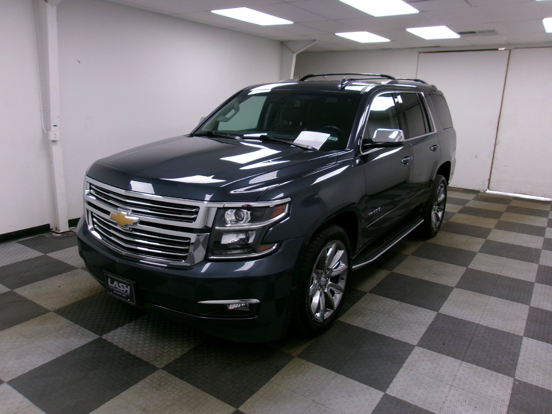 Used 2019 Chevrolet Tahoe Premier AWD/4WD image 1