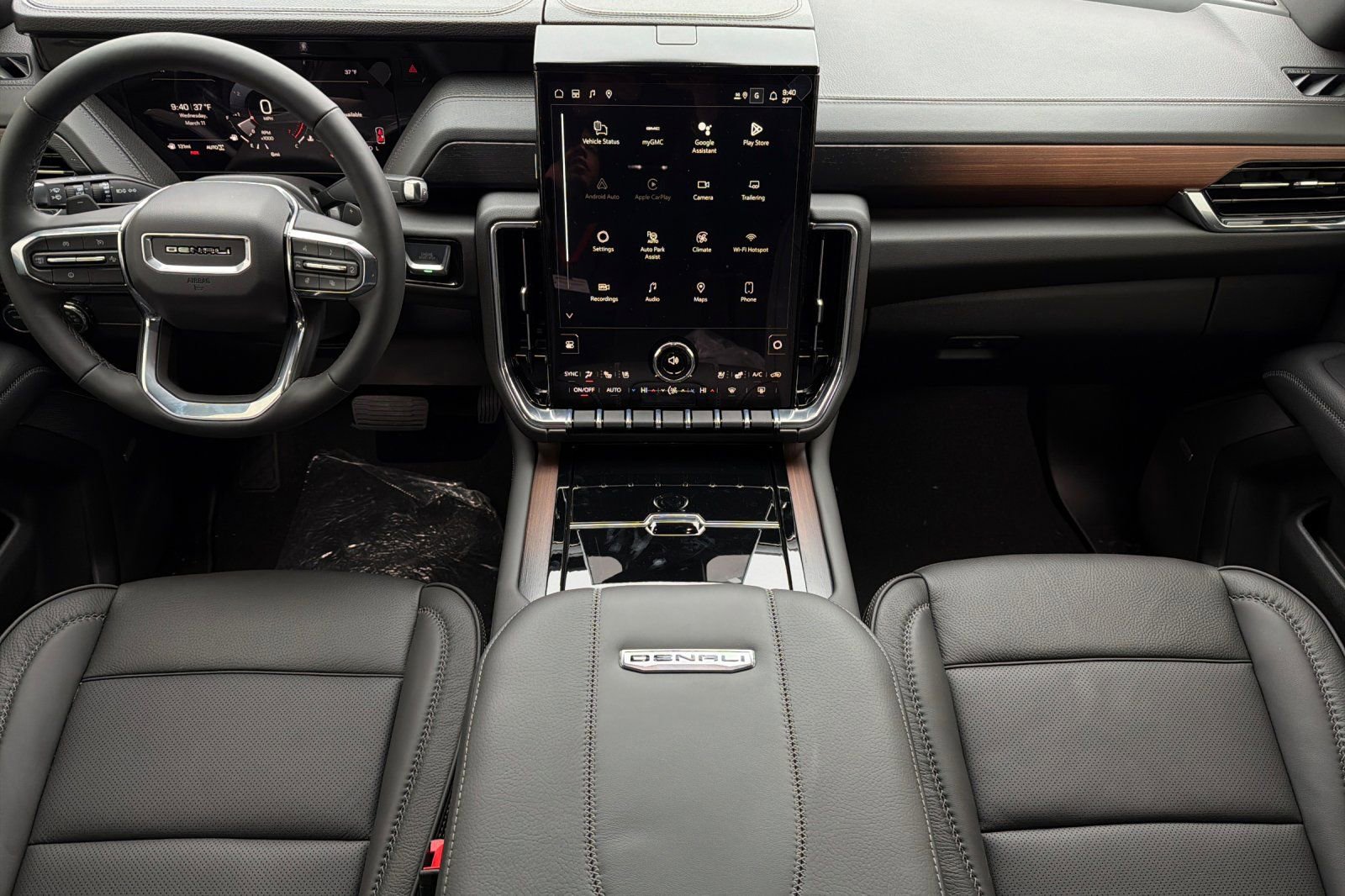 New 2026 GMC Yukon XL Denali image 13