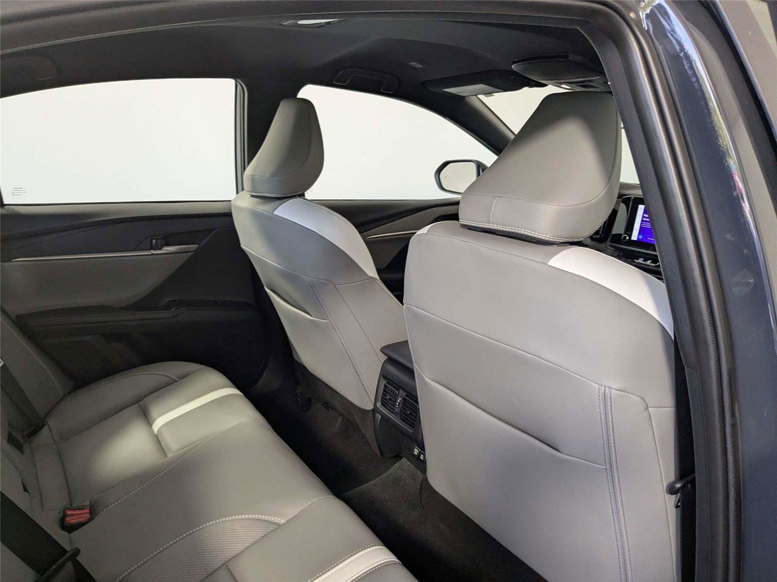 Certified 2025 Toyota Camry SE FWD image 29