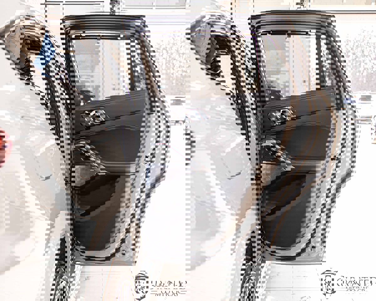 Used 2025 BMW X6 M Competition w/ Executive Package image 41