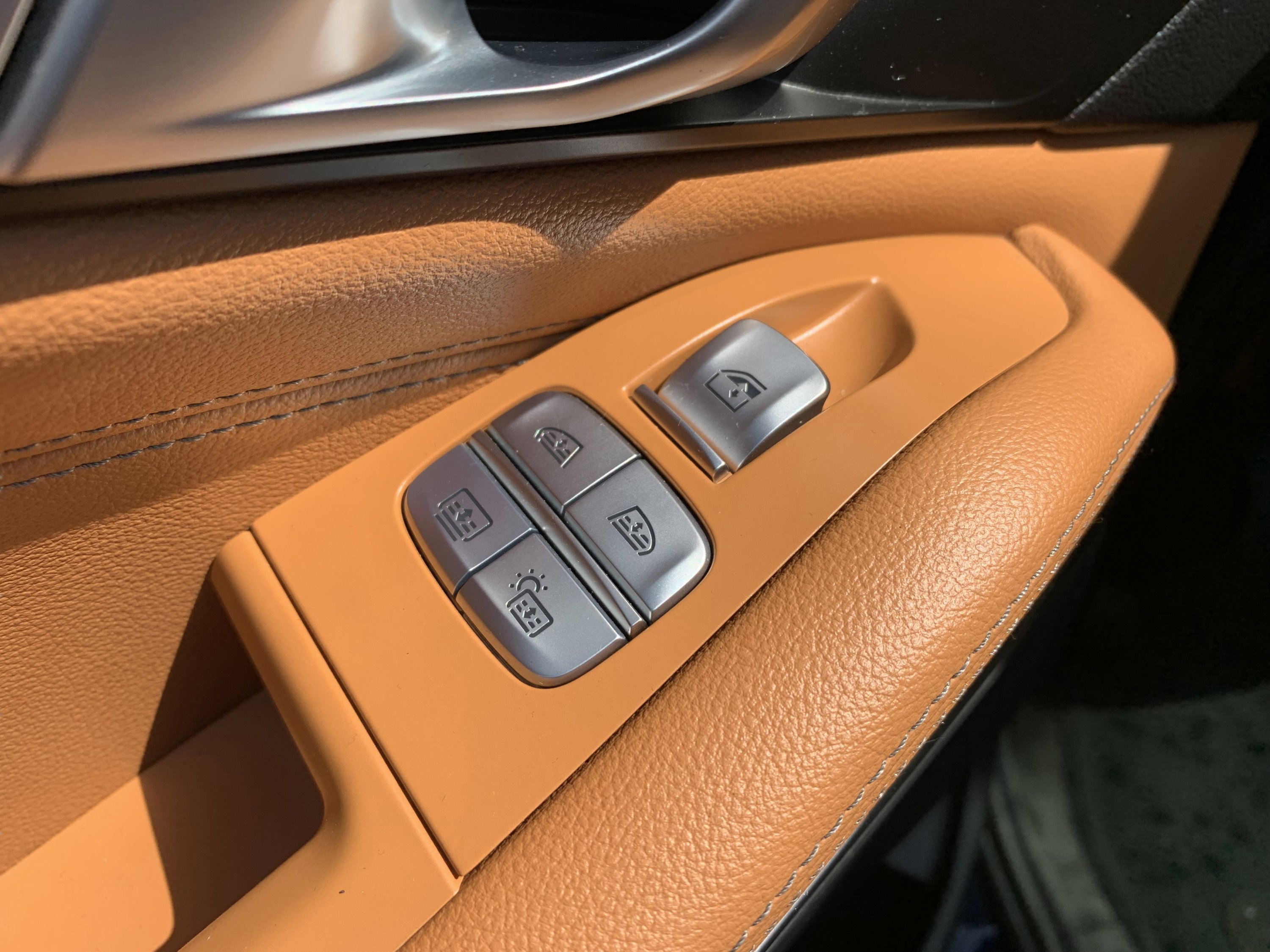 Used 2022 BMW X7 xDrive40i w/ M Sport Package image 27