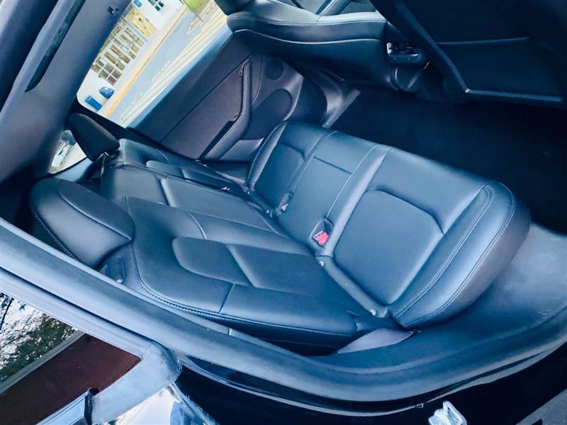 Used 2021 Tesla Model Y Long Range image 23