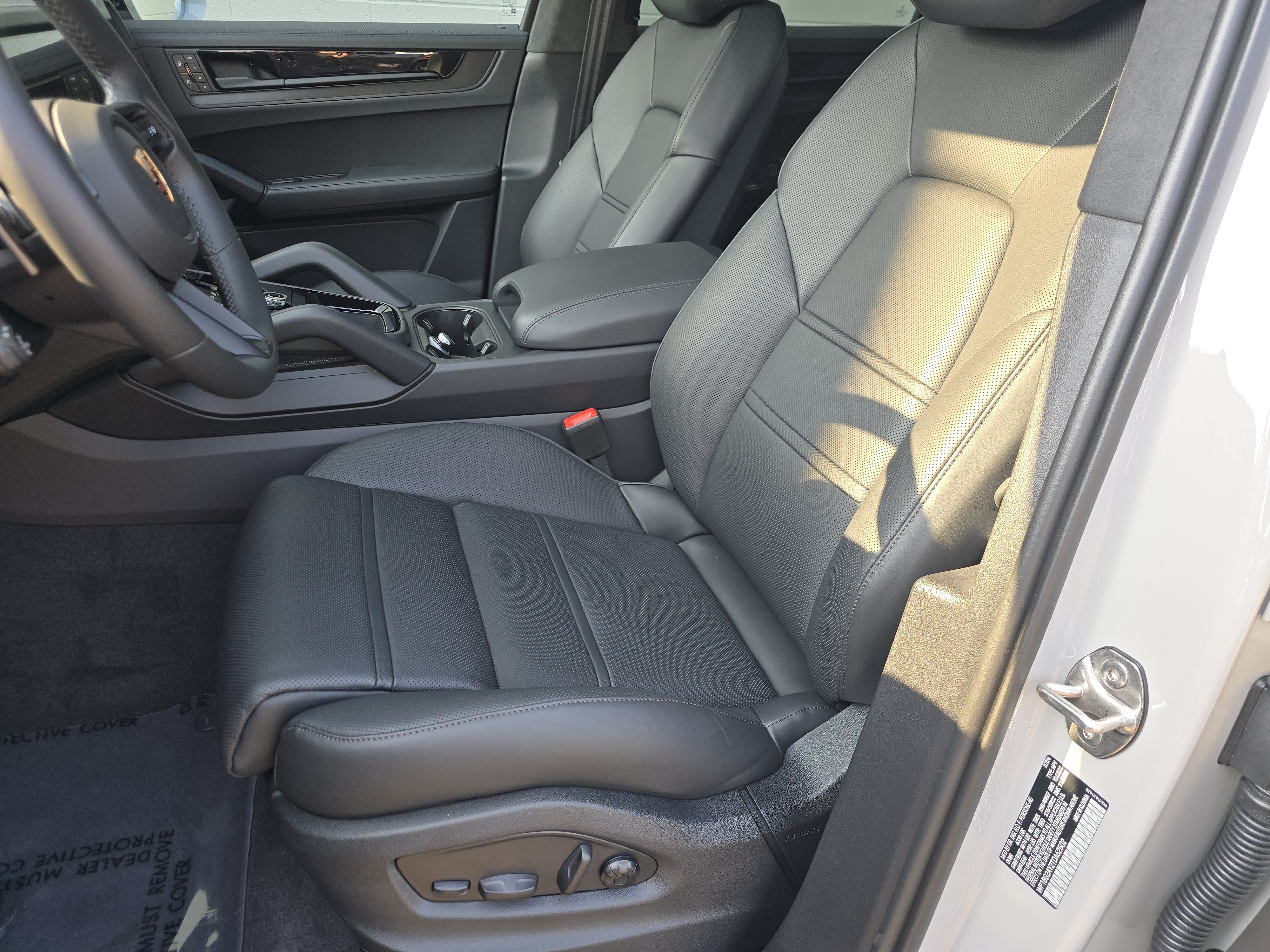New 2026 Porsche Cayenne GTS AWD/4WD image 5