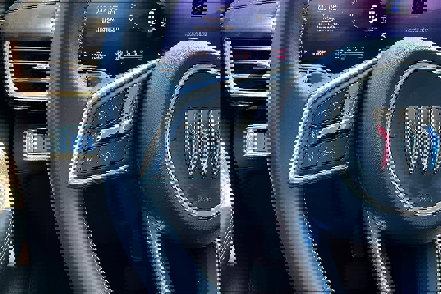 Used 2024 Buick Envision Avenir image 21