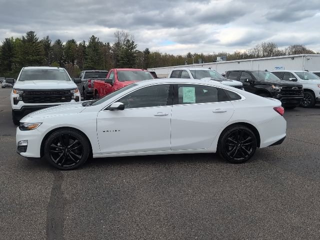 Used 2024 Chevrolet Malibu LT w/ Sport Edition FWD image 3